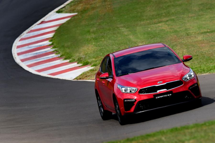  Kia Cerato 2.0 2019 года  (LA) (фото 17 из 40)